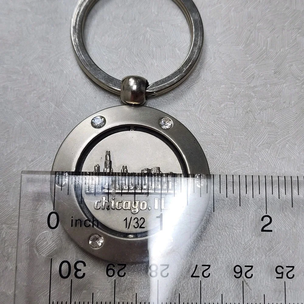 Chicago The Windy City Spinner Key Rhinestones Silver Spinning Key Chain